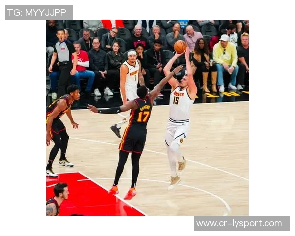 兰德尔全场狂砍32分10篮板6助攻带领球队大胜对手展现统治力