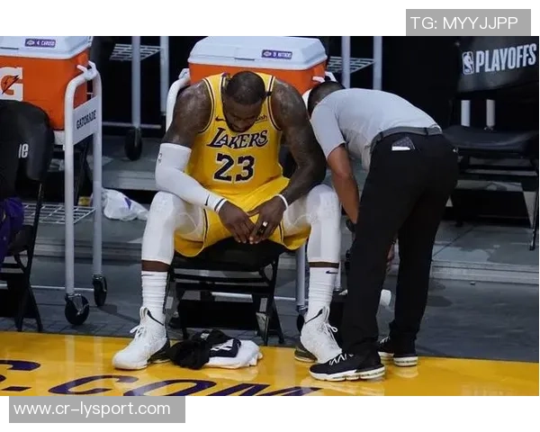 夸梅揭示詹姆斯身边球员命运悲惨背后真相与责任转移