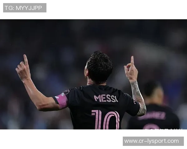 帕利尼亚反击卡拉格批评称其靠贬低他人谋生无视C罗成就